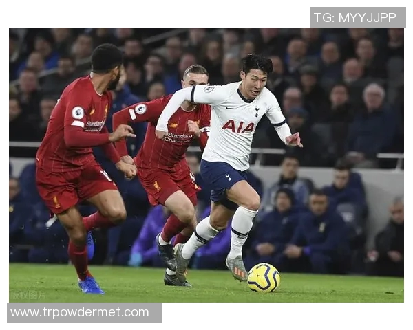 英超羽毛球战术解析重庆羽毛球队防守反击体系的创新与实践